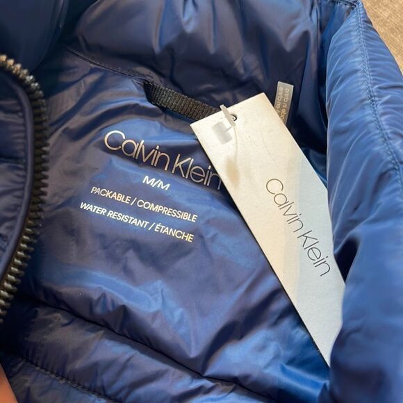 Calvin Klein Packable Water Resistant Jacket NEW - Picture 3 of 7